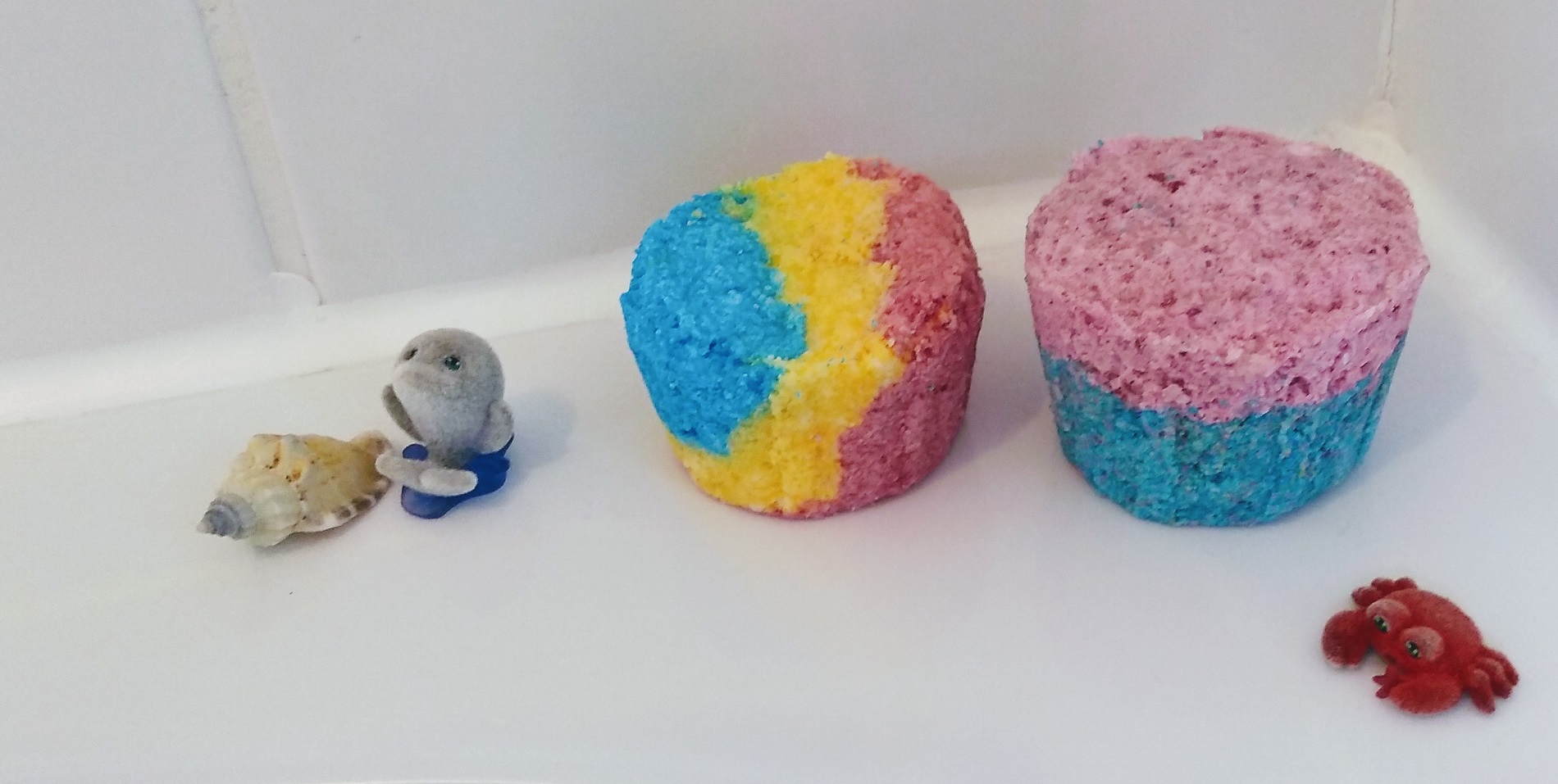 rainbow bath bomb uk